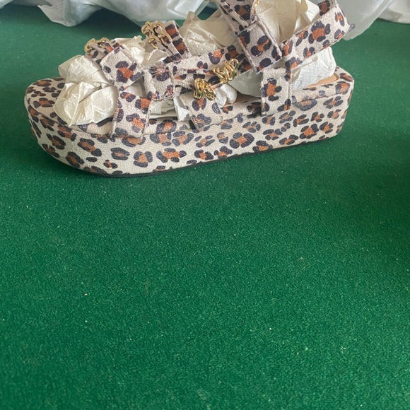 Sandals - Picture 3 of 3